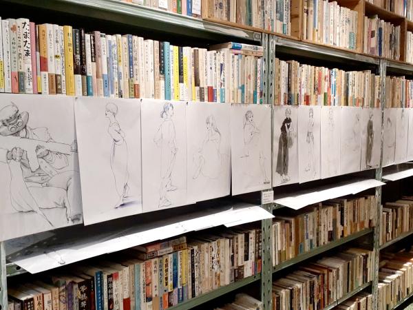 2023（令和５）年９月に開催した絵描き屋・田村ミホさんの個展「draw a line」（写真提供：古書かいた）