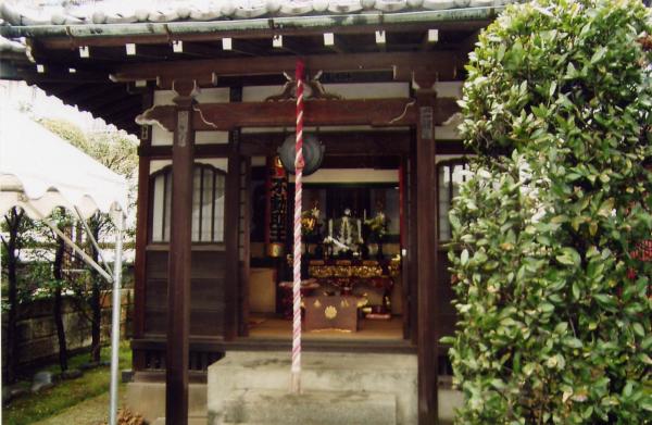 宗源寺に移築された現在の不動堂