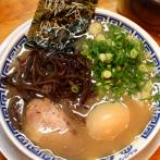 キクラゲたまごラーメン／950円／麺100g
