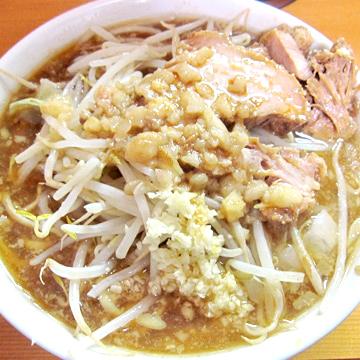 ラーメン／800円／麺300g