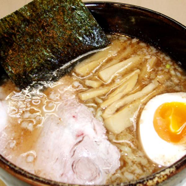 三刀流かさね味わい麺／750円／麺150g