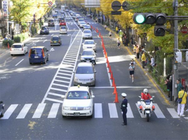 過去には、青梅街道から環八、神明通り、荒玉水道を回る公道を、白バイの先導で走る大会もあった