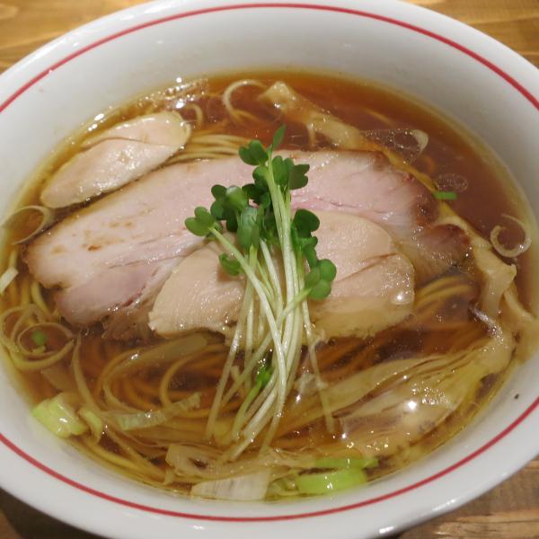 軍鶏そば／900円／麺140g