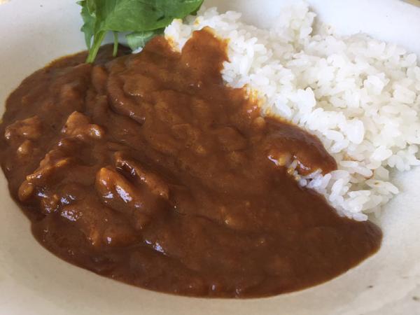 牛肉のうま味がたっぷり。マイルドな辛さで飽きない味