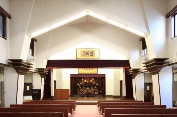 礼拝堂の内部
