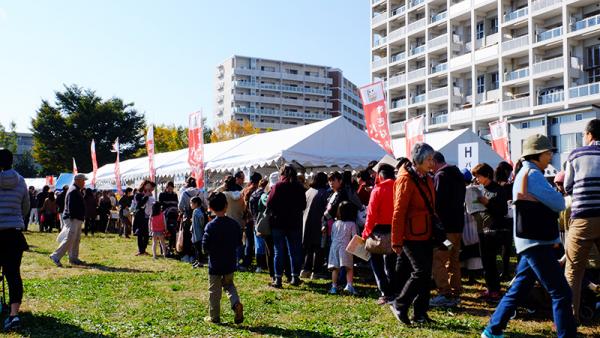 「すぎなみパン祭り＆すぎなみスイーツフェア」では、人気店のパンやスイーツが販売される