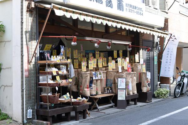 店は高円寺にあるが、天沼や井草から自転車で買いに来る客も多い