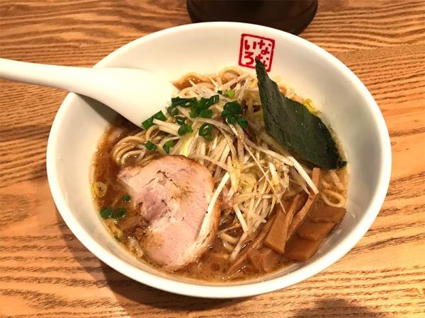 なないろラーメン／950円