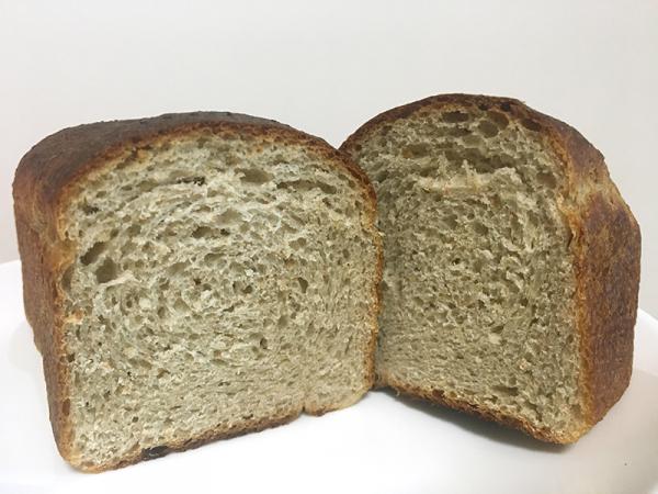 「究極のバナナブレッド」。素材の味を感じる控えめな甘さ