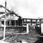 1931（昭和６）年の杉並町立杉並第五尋常小学校（出典：『杉五 八十年のあゆみ 開校80周年記念誌』）