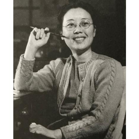 「岩波少年文庫」編集者時代の石井桃子（1953年ごろ）（写真提供：（公財）東京子ども図書館）