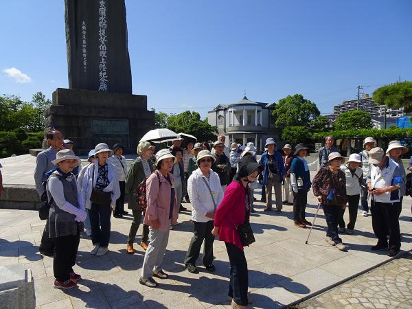 バスで行く史跡見学会 「軍港横須賀からペリー総督上陸の地を訪ねる」（写真提供：杉並郷土史会）