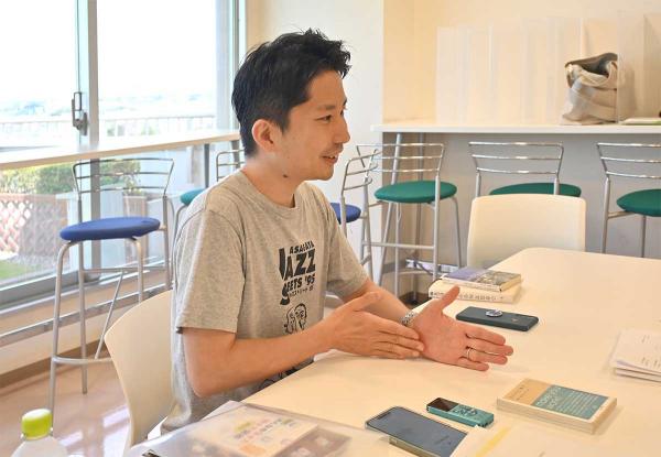 「生活のため、冷凍食品の仕分けなどの日雇い仕事もやりました」と柴田さん