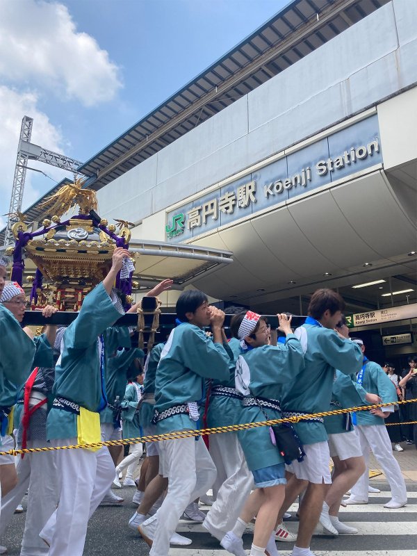 神輿渡御（撮影：2025年８年24日）