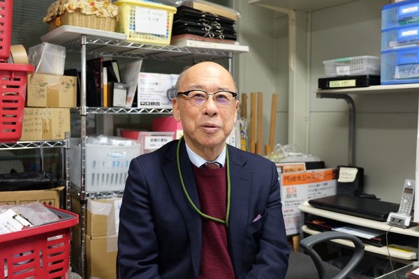 髙さん。「一角を事務局に貸してくれて感謝」という「阿佐ヶ谷わがふるさと館」にて