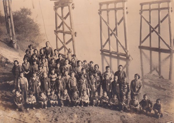 瀬山さんと同じ学寮で生活していた生徒たち（写真提供：瀬山妙子さん）