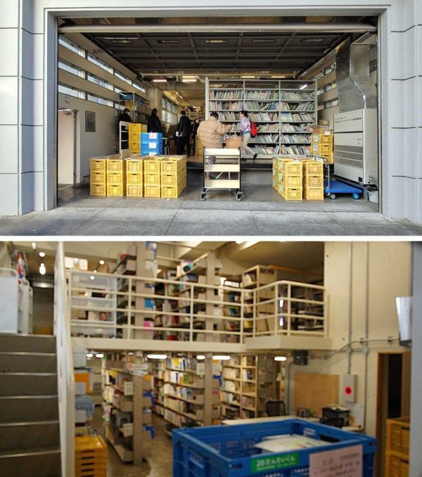 団体貸し出し用の書庫。かつては移動図書館用の書庫だった