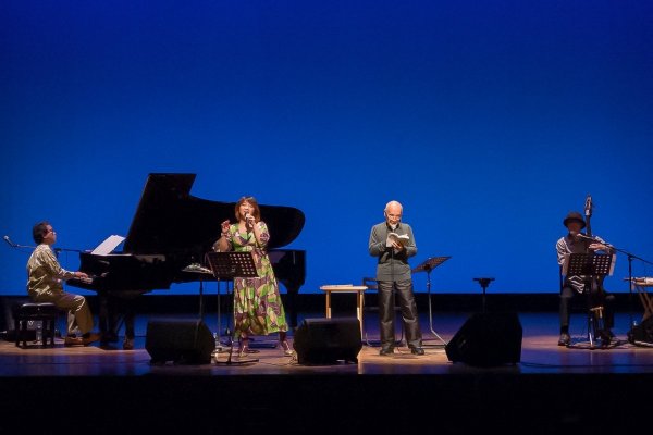 「DiVa」と俊太郎さん。2019（平成31）年４月「アルテリッカしんゆり」（写真提供：谷川賢作さん）