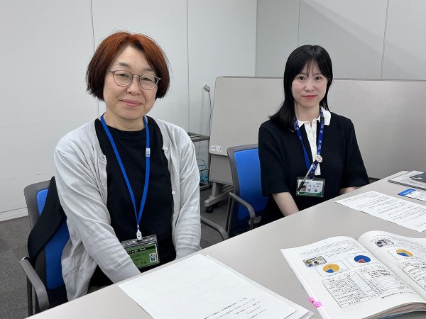 栄養教諭・田中さん（写真左）、杉並区教育委員会・東澤さん