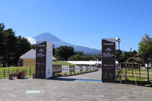 Mt.富士トライアスロン富士河口湖2025の様子（写真提供：株式会社 小泉）