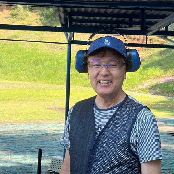 杉並区クレー射撃連盟会長の佐藤正美さん