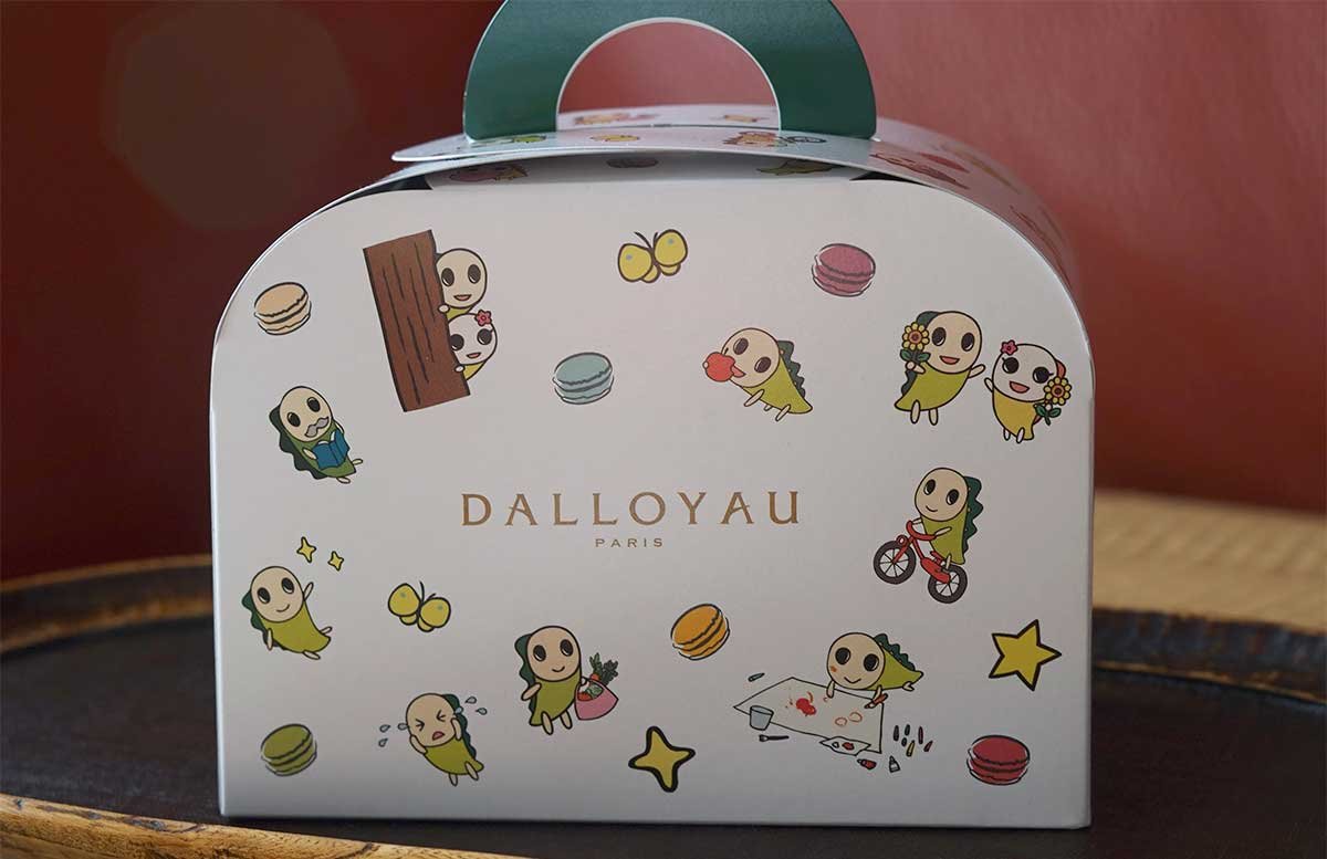 BOXの片面は、多彩ななみすけイラストを散りばめたデザイン