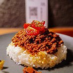 画像:個性的なカフェで<br>ほっとひと休み